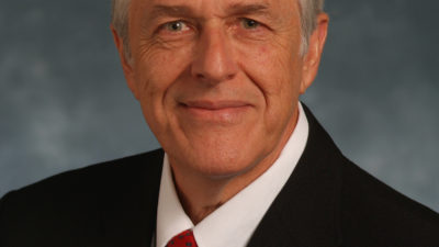 A portrait of Dr. Dan Lineberger