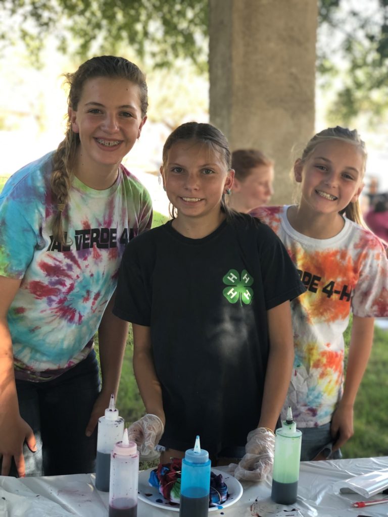 Three 4-H members from Val Verde County