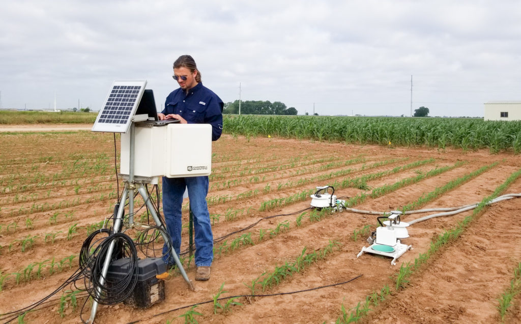 Walker crane testing field for greenhouse gas emissions